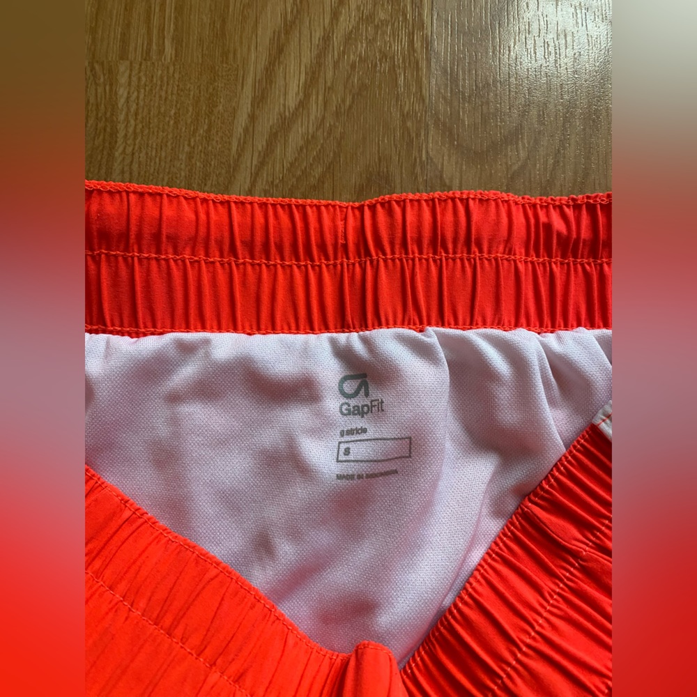 GapFit Workout Shorts - Picture 5 of 6